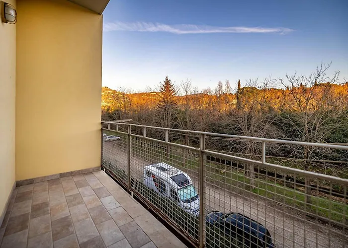 Yid Pietrafitta Daire Floransa