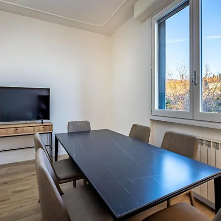Lägenhet Yid Pietrafitta Florens